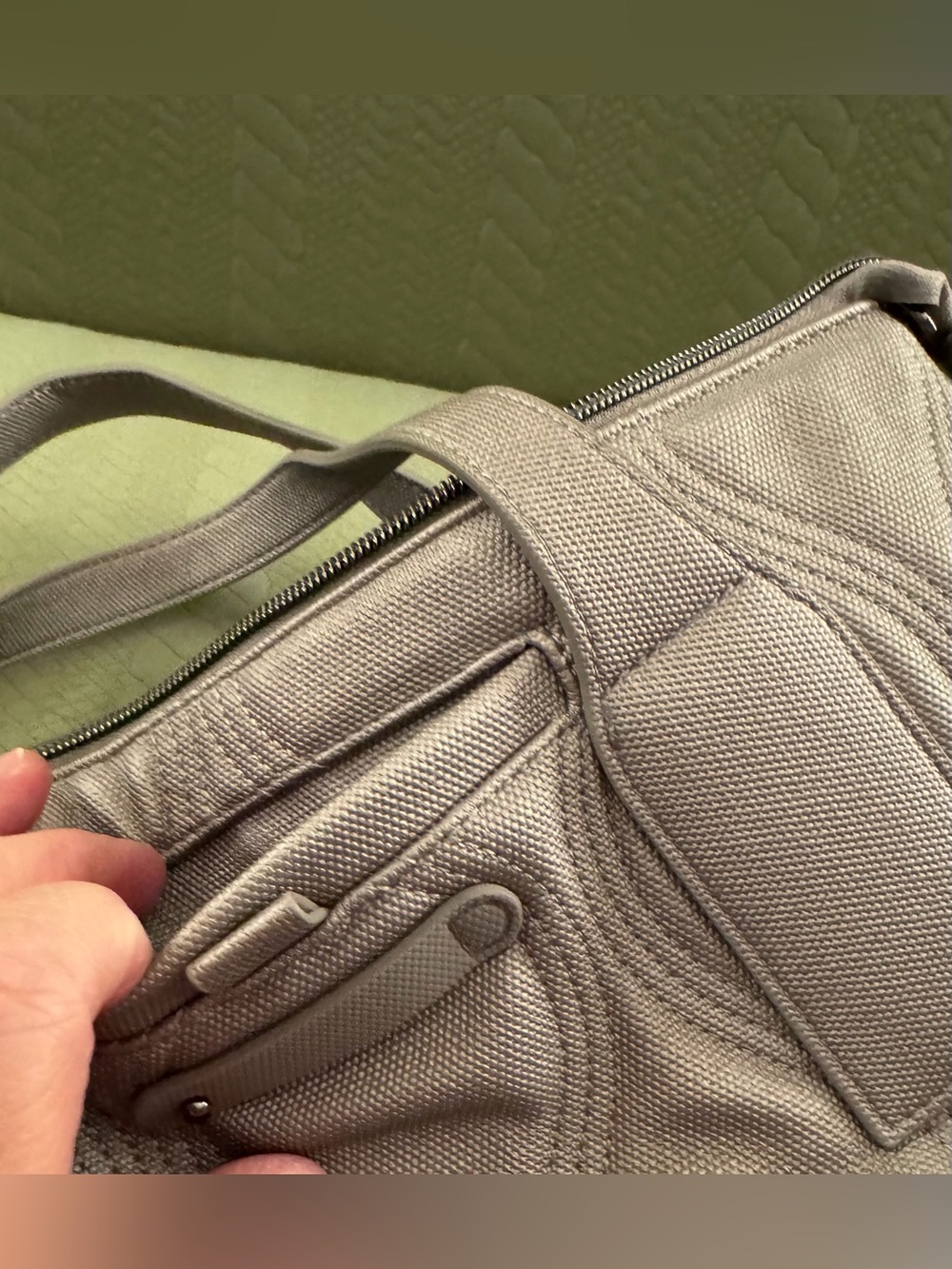 Lug Alto Matte Lux Crossbody Bag Metallic Pearl EUC - Picture 10 of 15